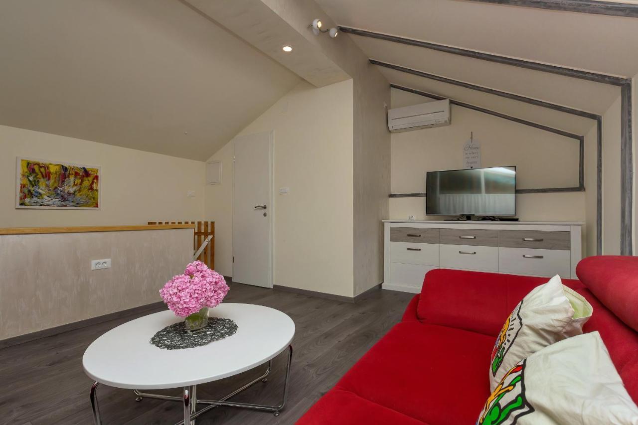Apartman Montana, Town Centre Makarska Esterno foto